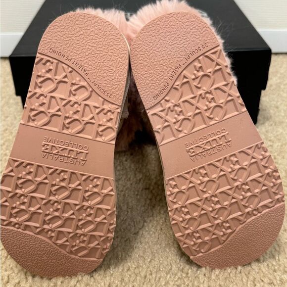 NWB Australia Luxe Collective Nordic Kids Sheepskin Baby Pink Girl’s Boots Sz 12 - Picture 12 of 14